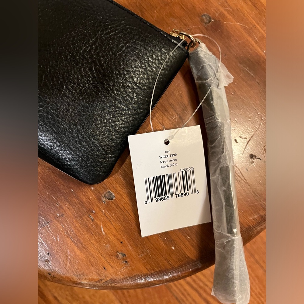 ♠️ Kate Spade NY Leroy Street Black Pebbled Leather Bee Wristlet Wallet, NWT - Picture 5 of 8